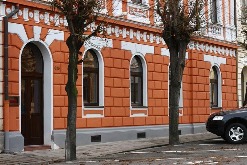 Zlaty Lev Ξενοδοχείο Louny Εξωτερικό φωτογραφία